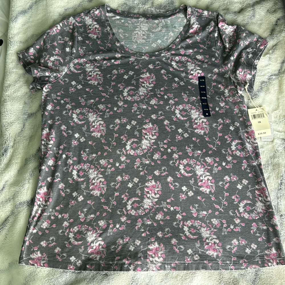 Lucky Brand Women’s Shirt Size 1X Gray with Pink & White Flowers New with Tags